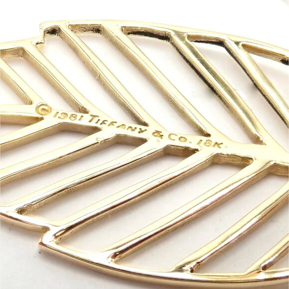 Authentic! Tiffany & Co Angela Cummings 18k Yellow Gold Leaf Pin Brooch 1981 - Picture 4 of 9